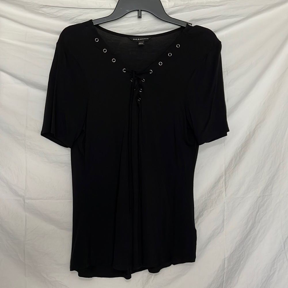 Rock & Republic vneck tie tshirt, worn once